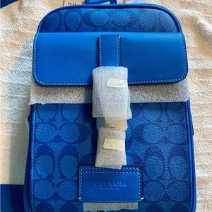 MWT Coach Sullivan Track Pack in signature canvas with leather trim